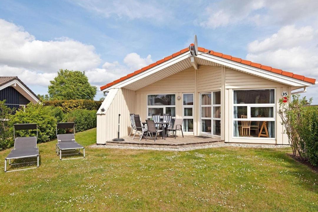 Photo of Buildings in Lensterstrand