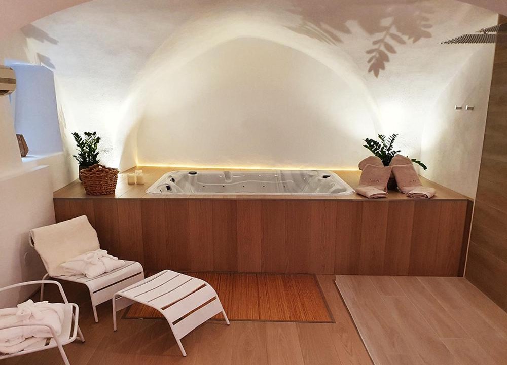 Photo of Bathroom in Nimes City Centre