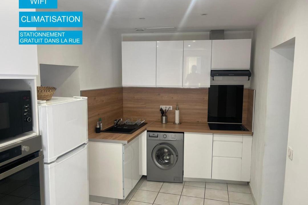 Photo of Kitchen in Cadereau
