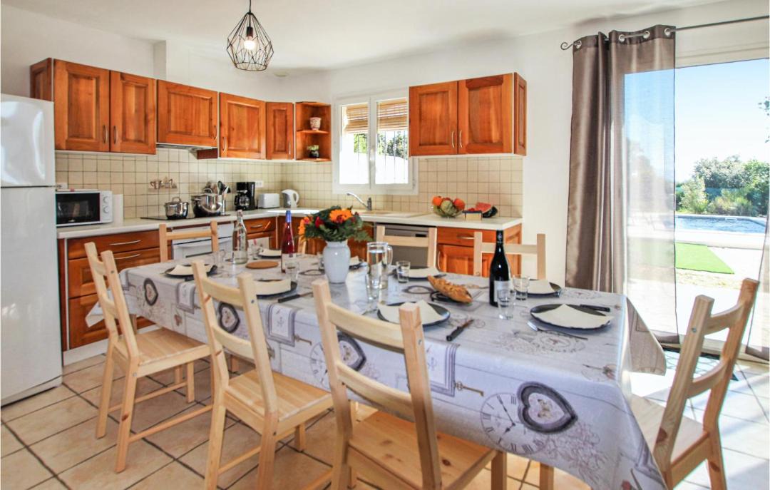 Photo of Kitchen in Rochefort-du-Gard