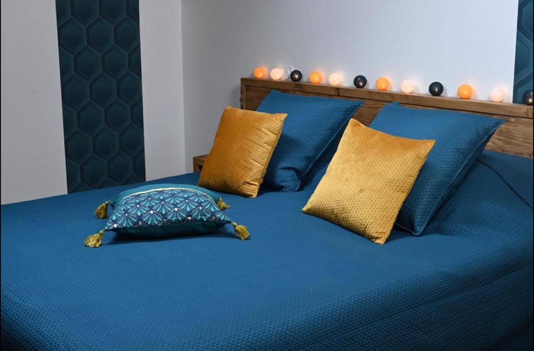Photo of Bedroom in Cranves-Sales