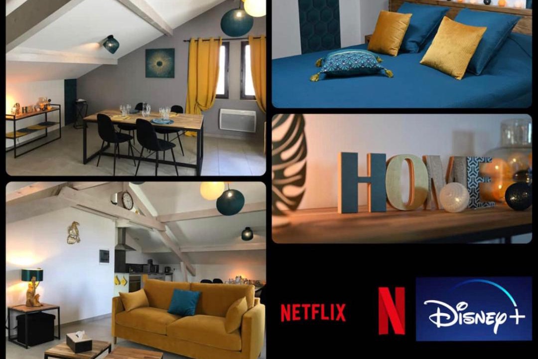 Photo of Livingroom in Cranves-Sales