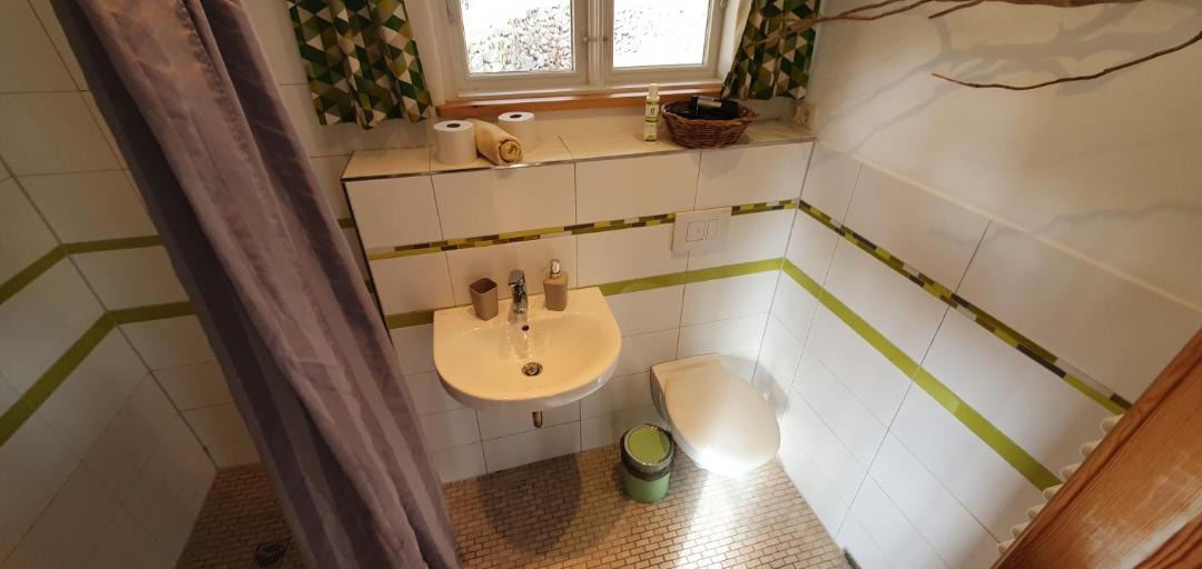Photo of Bathroom in Pantow