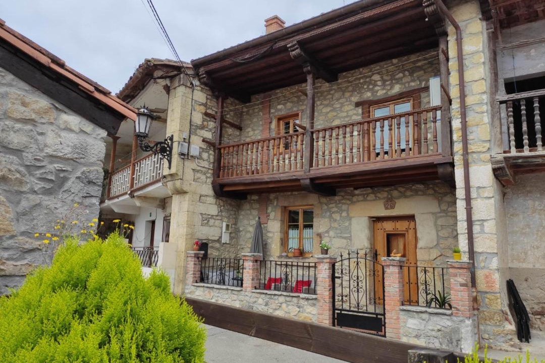 Photo of Buildings in Val De San Vicente