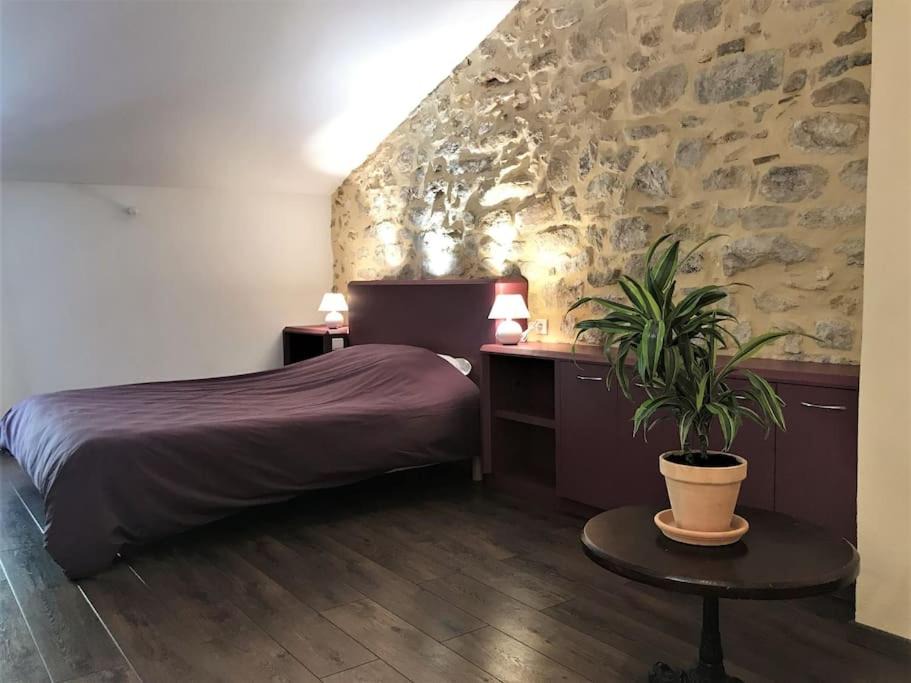 Photo of Bedroom in Goudargues