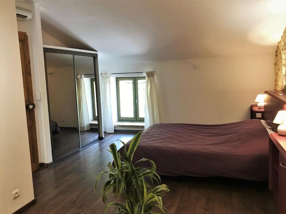 Photo of Bedroom in Goudargues
