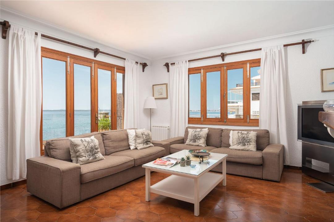 Photo of Livingroom in Alcanada