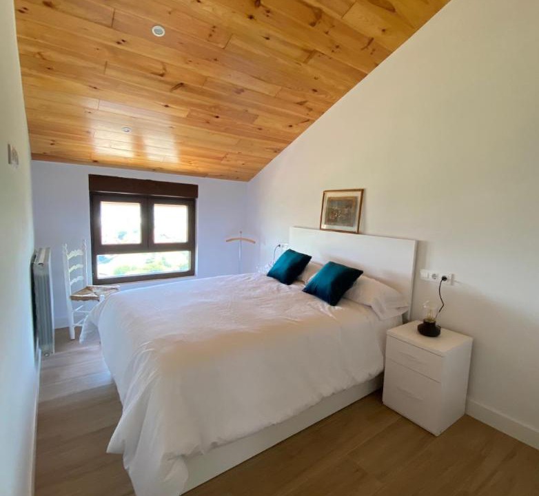 Photo of Bedroom in Sobarzo