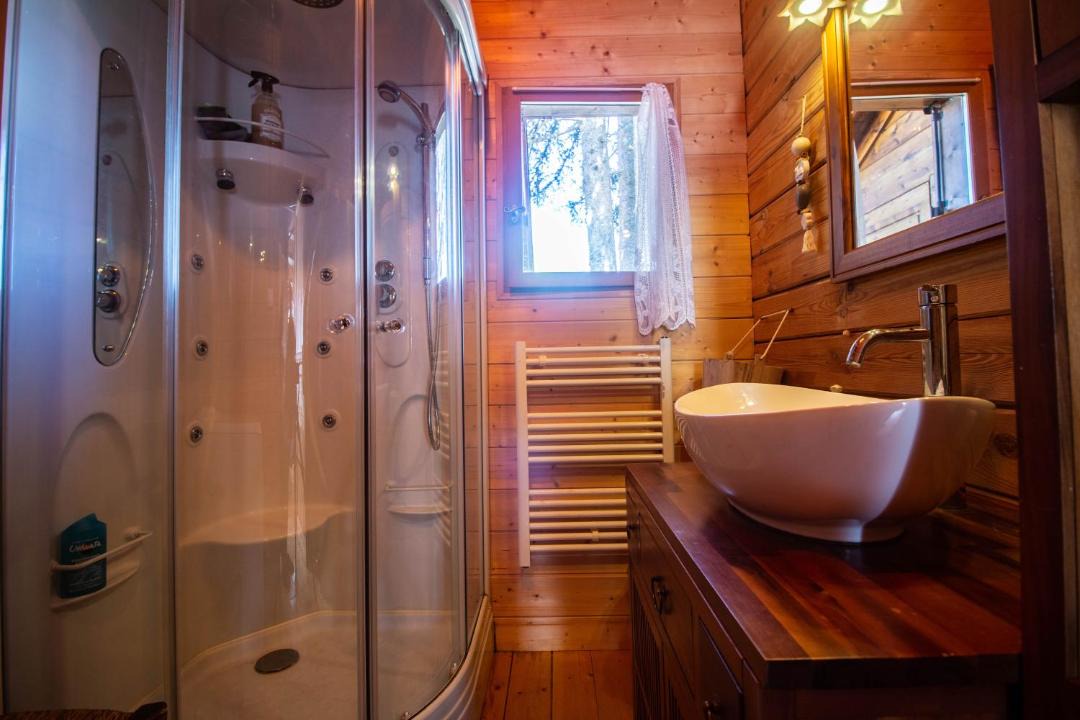 Photo of Bathroom in Saint-Laurent-en-Grandvaux