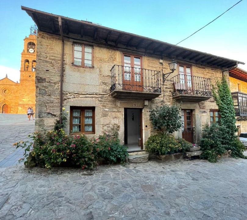 Photo of Buildings in Puebla de Sanabria