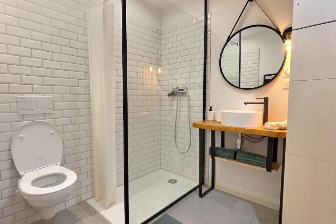 Photo of Bathroom in Valence