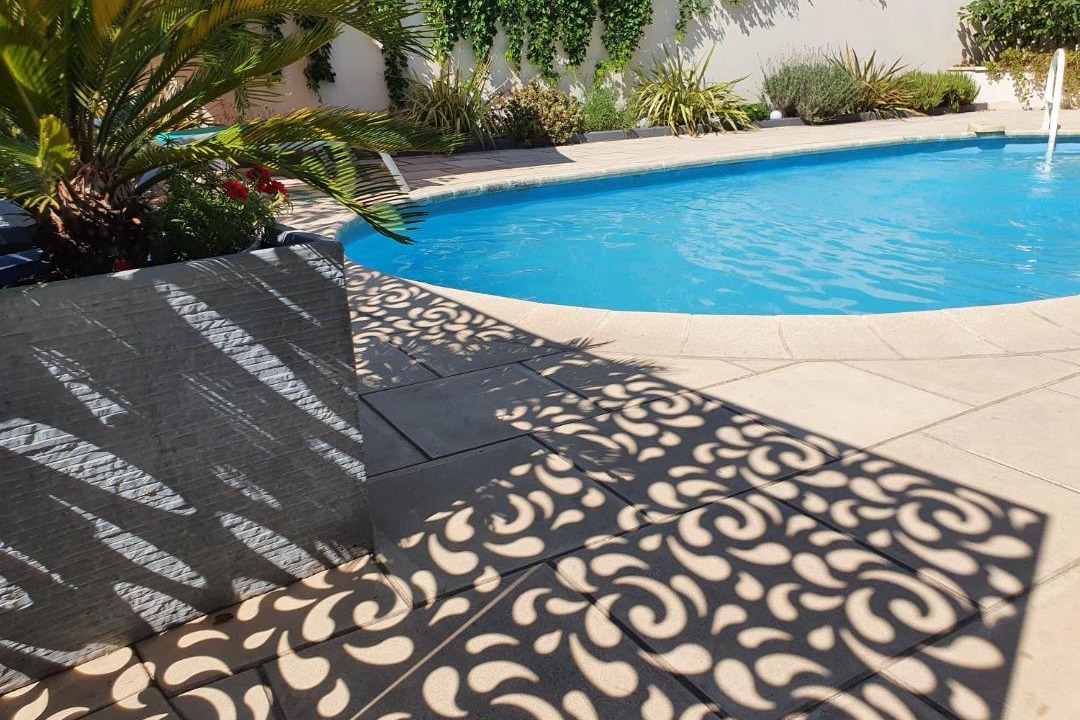 Photo of Outdoor in Comps
