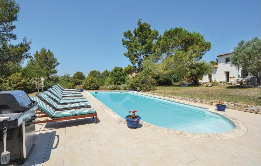 Photo of Others in Garrigues