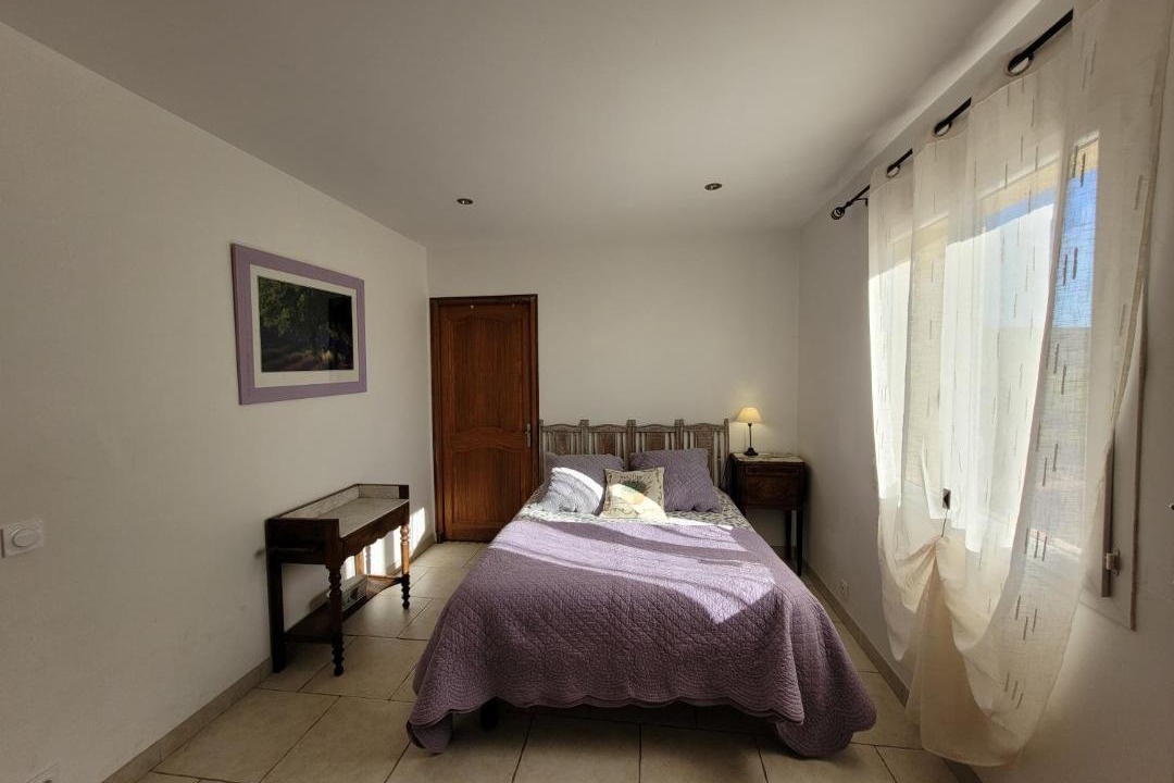 Photo of Bedroom in Saint-Chamas