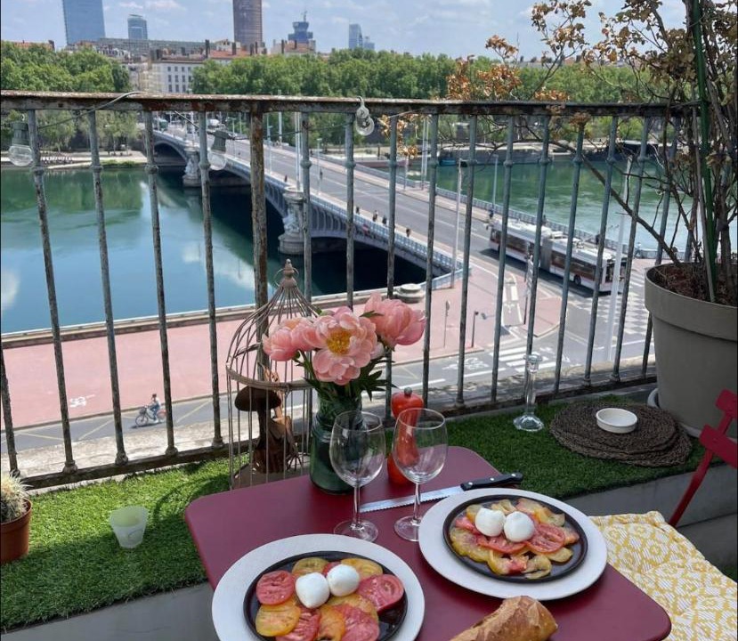 Photo of Patio Balcony in Les Cordeliers
