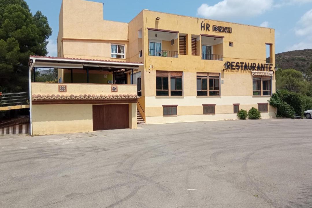Photo of Buildings in Azuebar