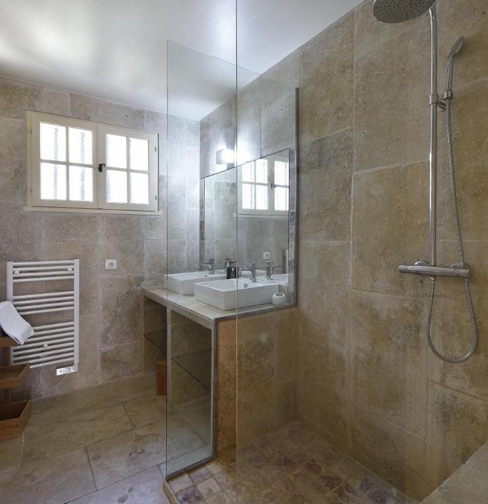 Photo of Bathroom in Paradou