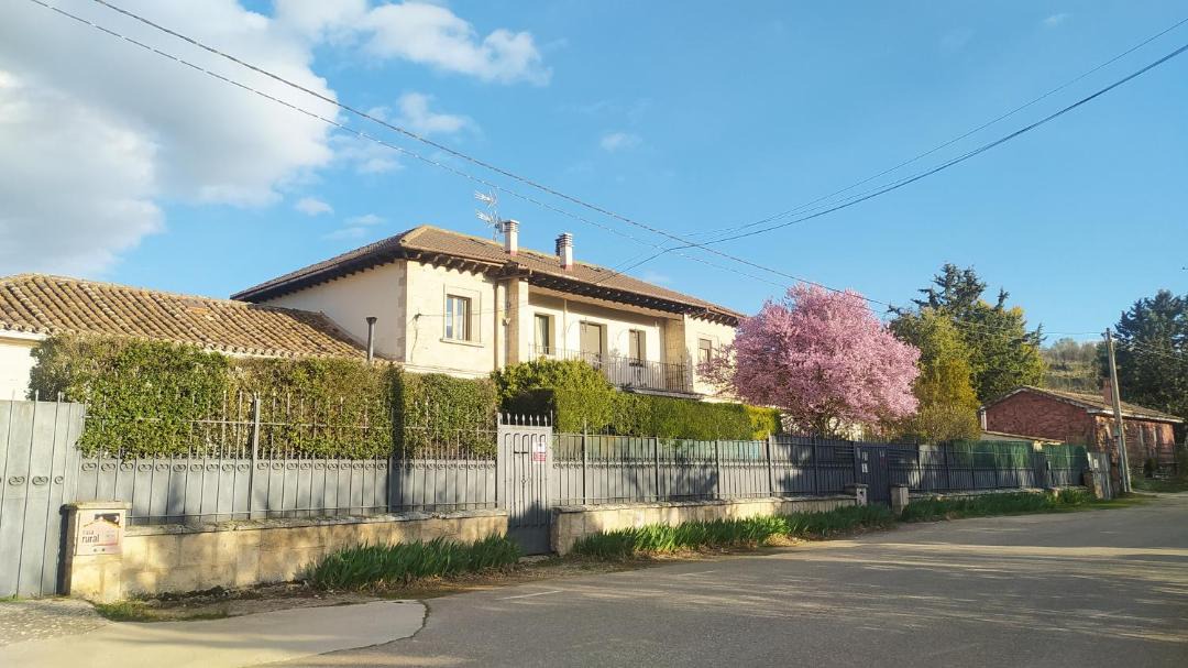 Photo of Buildings in Pampliega