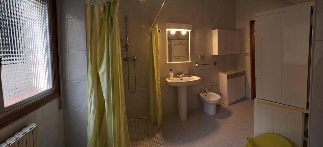 Photo of Bathroom in Arcade