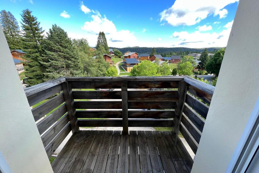 Photo of Patio Balcony in Saint-Laurent-en-Grandvaux