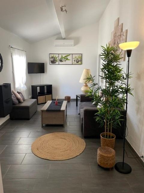 Photo of Livingroom in Saint-Victoret