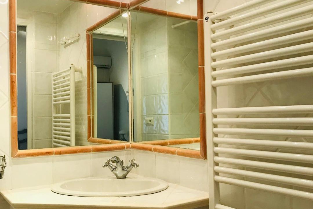 Photo of Bathroom in Le Puy-Sainte-Reparade