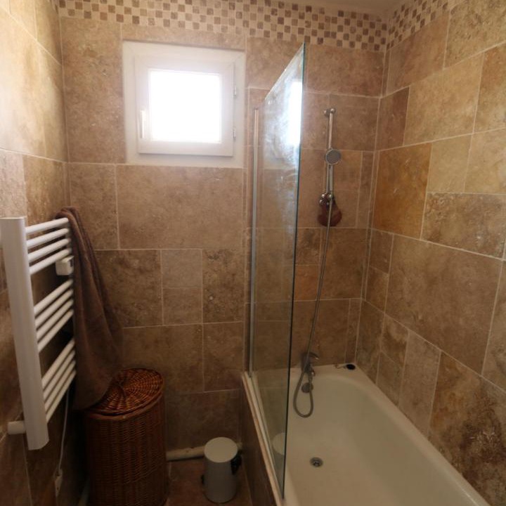 Photo of Bathroom in Saint-Saturnin-les-Avignon