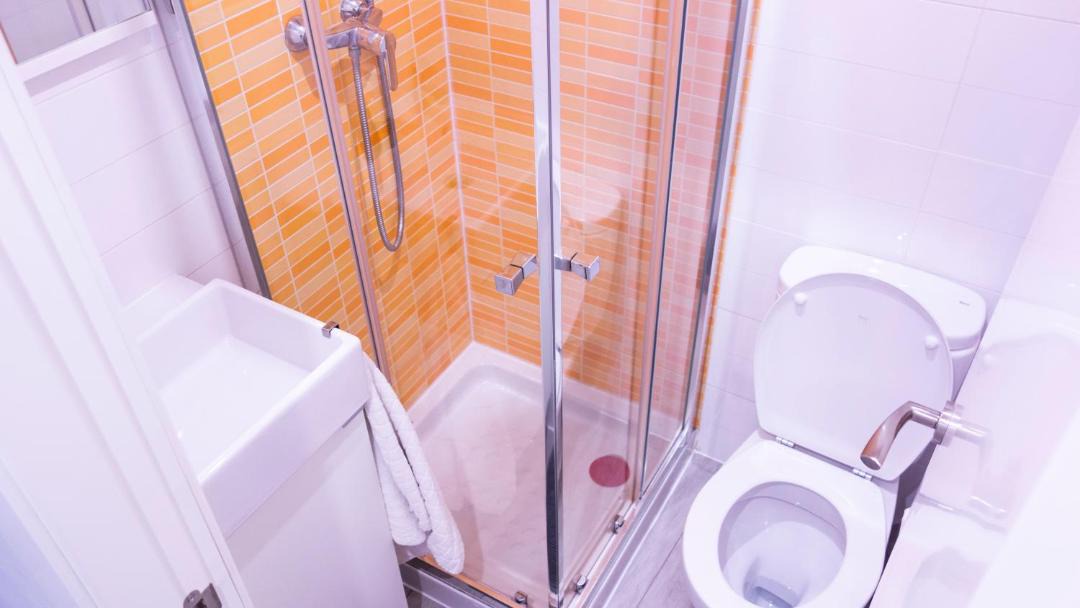 Photo of Bathroom in Embajadores