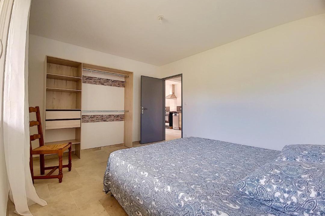 Photo of Bedroom in Eygalieres