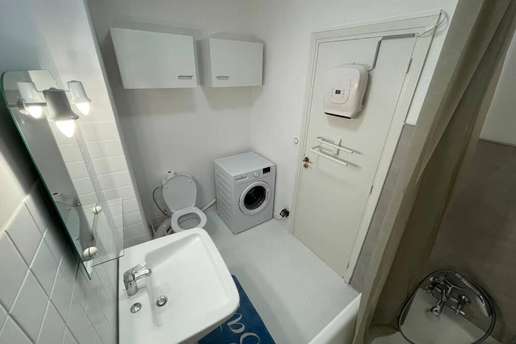 Photo of Bathroom in Avignon