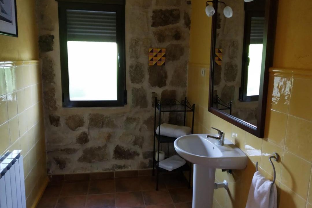 Photo of Bathroom in Burgohondo