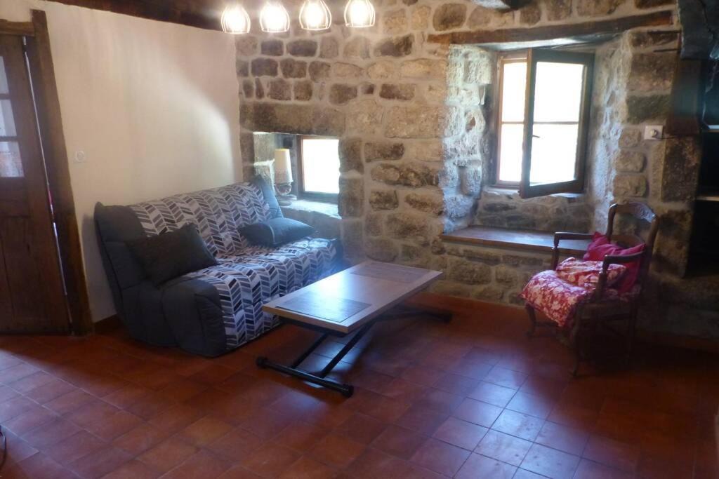 Photo of Livingroom in Labastide-sur-Besorgues