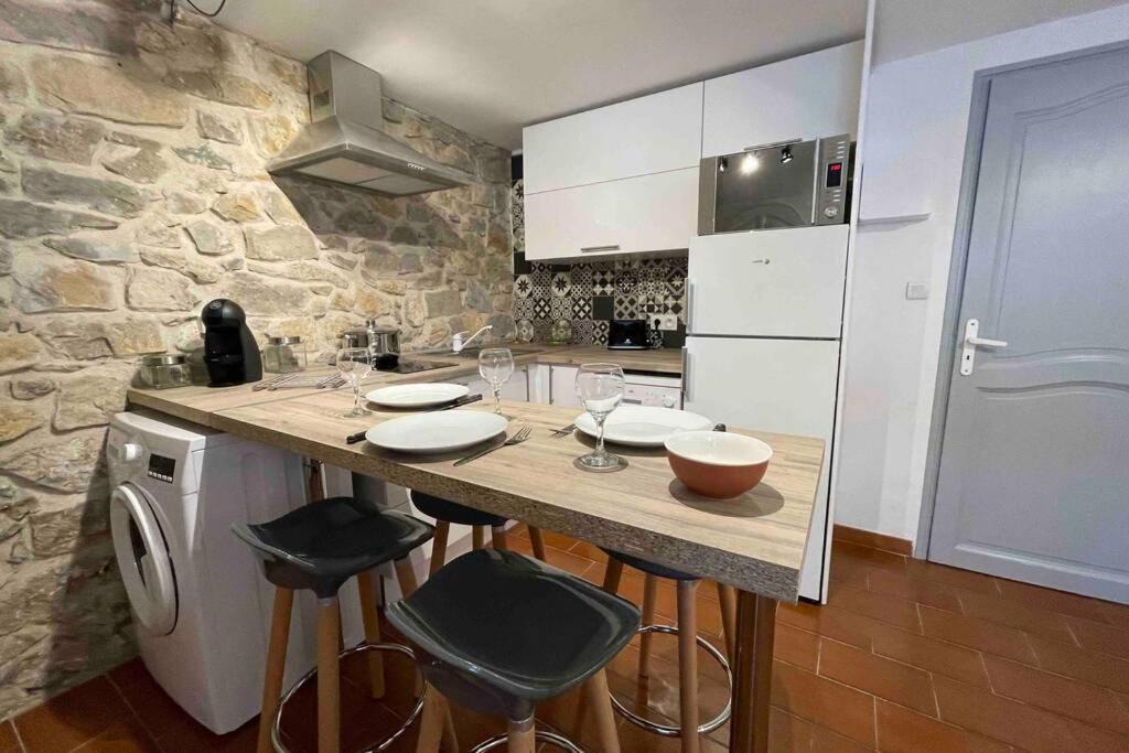 Photo of Kitchen in Route d'Arles