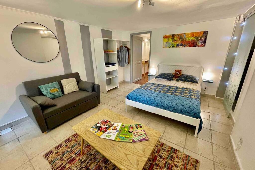 Photo of Bedroom in Route d'Arles