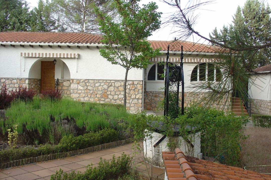 Photo of Buildings in Renera