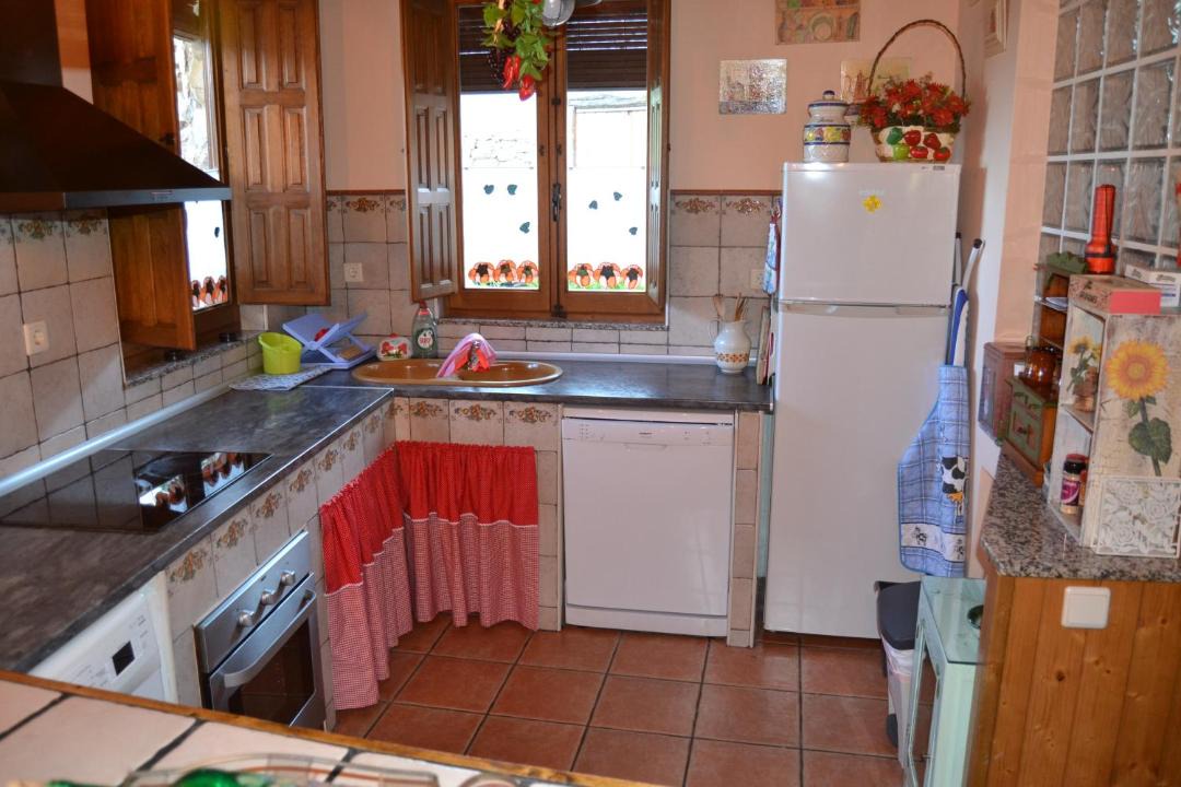 Photo of Kitchen in Robledo de las Traviesas