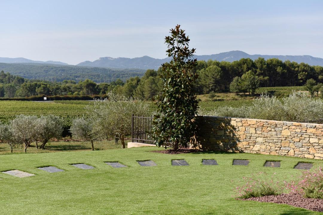 Photo of Others in Chateauneuf-le-Rouge