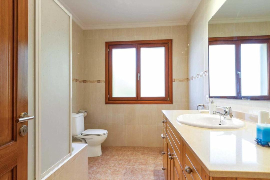 Photo of Bathroom in Marina Manresa