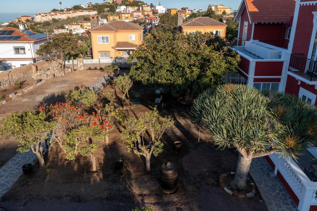 Photo of Buildings in Las Brisas