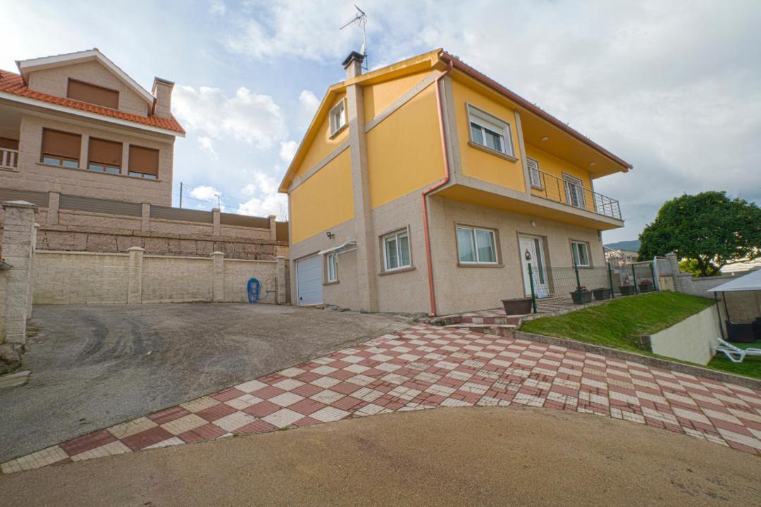 Photo of Buildings in Poio