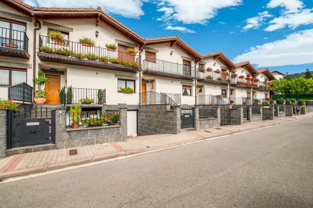Photo of Buildings in Leitza