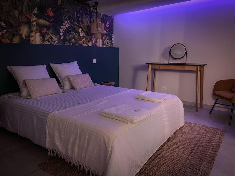 Photo of Bedroom in Saint-Chamond