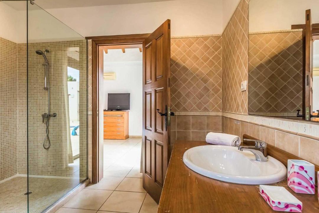 Photo of Bathroom in Lajares