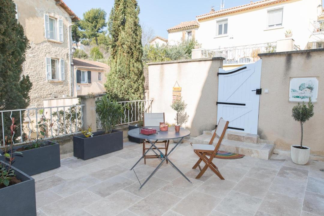 Photo of Patio Balcony in Chateauneuf-de-Gadagne