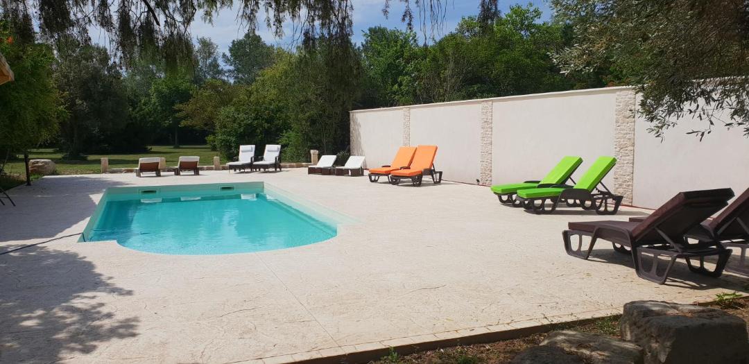 Photo of Others in Beaucaire
