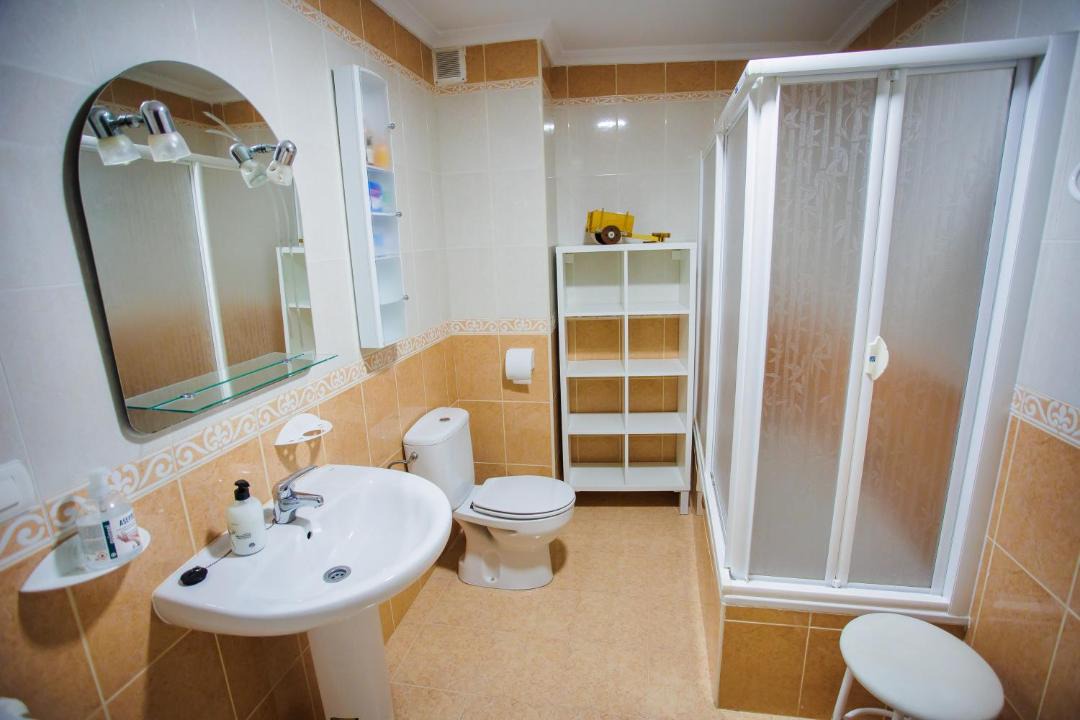 Photo of Bathroom in Ahigal de los Aceiteros
