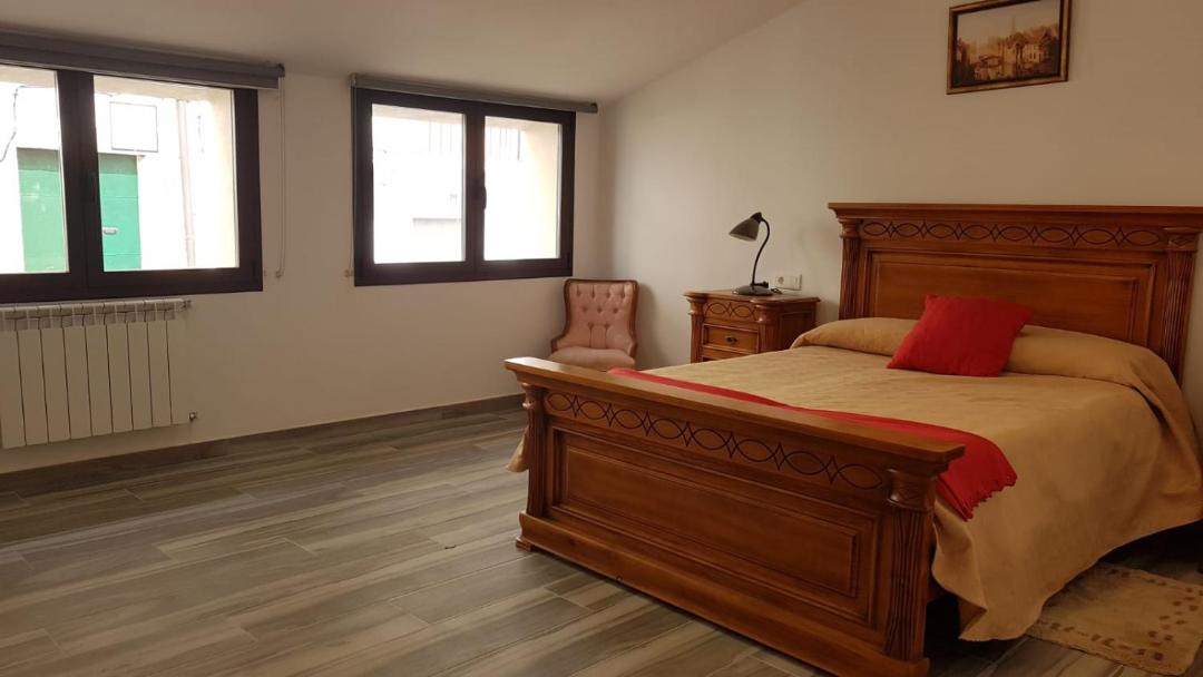 Photo of Bedroom in Villamiel