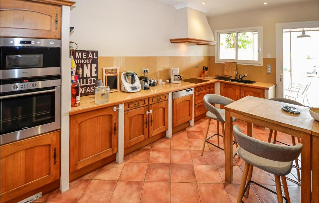 Photo of Kitchen in Chateauneuf-de-Gadagne