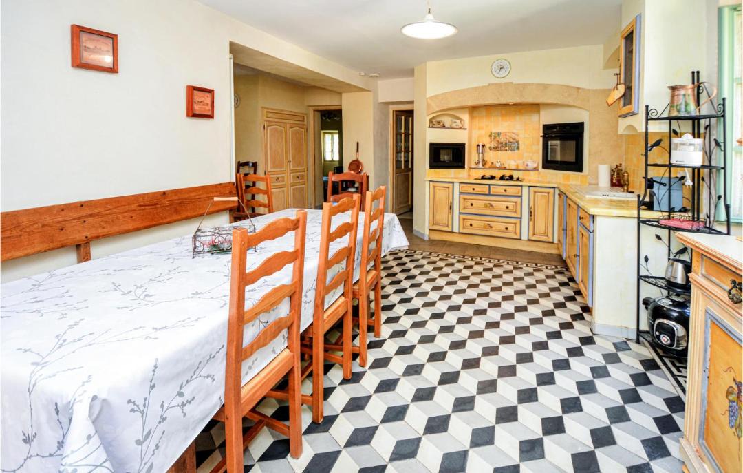 Photo of Kitchen in Baron