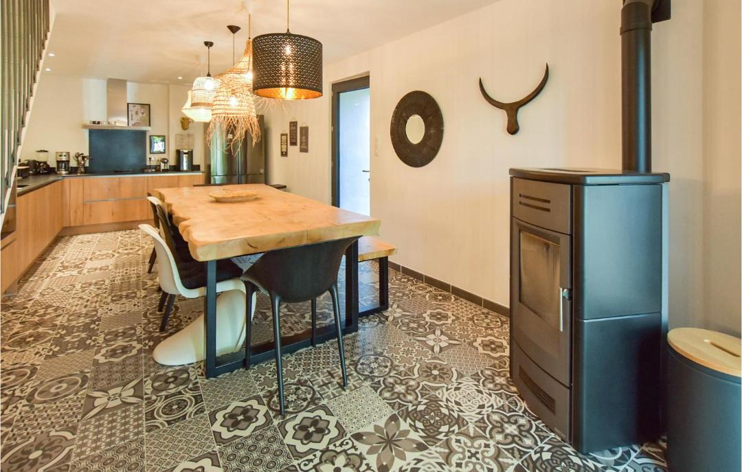 Photo of Livingroom in Monieux